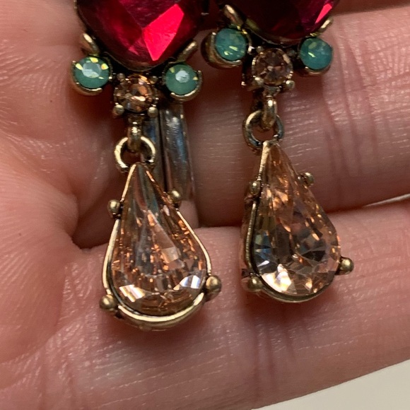 ✨ HP🎉Pink & Teal Crystal Drop Earrings✨ - Picture 7 of 9